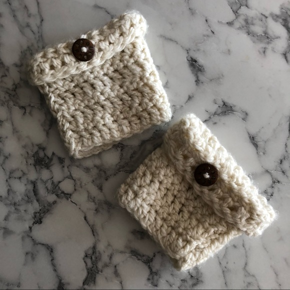 Rain boot Woolies - Cream knit with wooden button. - Picture 2 of 5